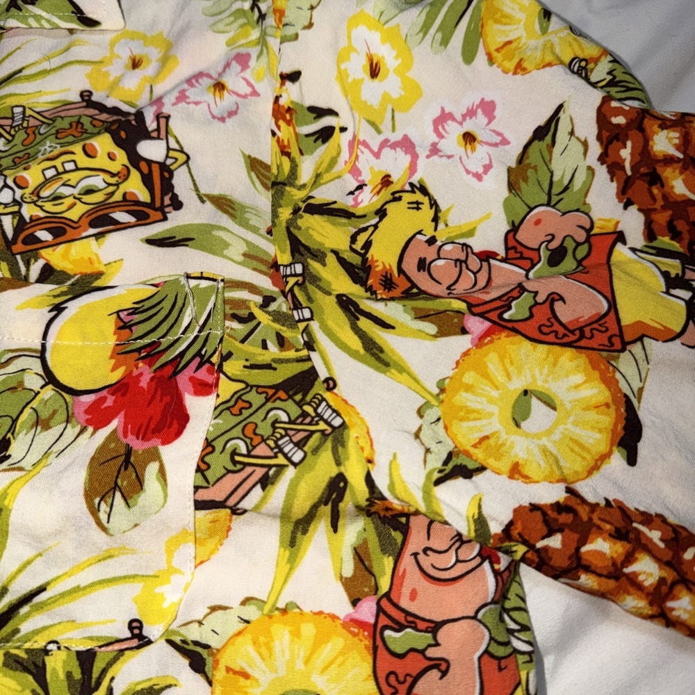 SpongeBob SquarePants Hawaiian Shirt Pineapple Patrick Sandy Nickelodeon Large - Picture 4 of 8